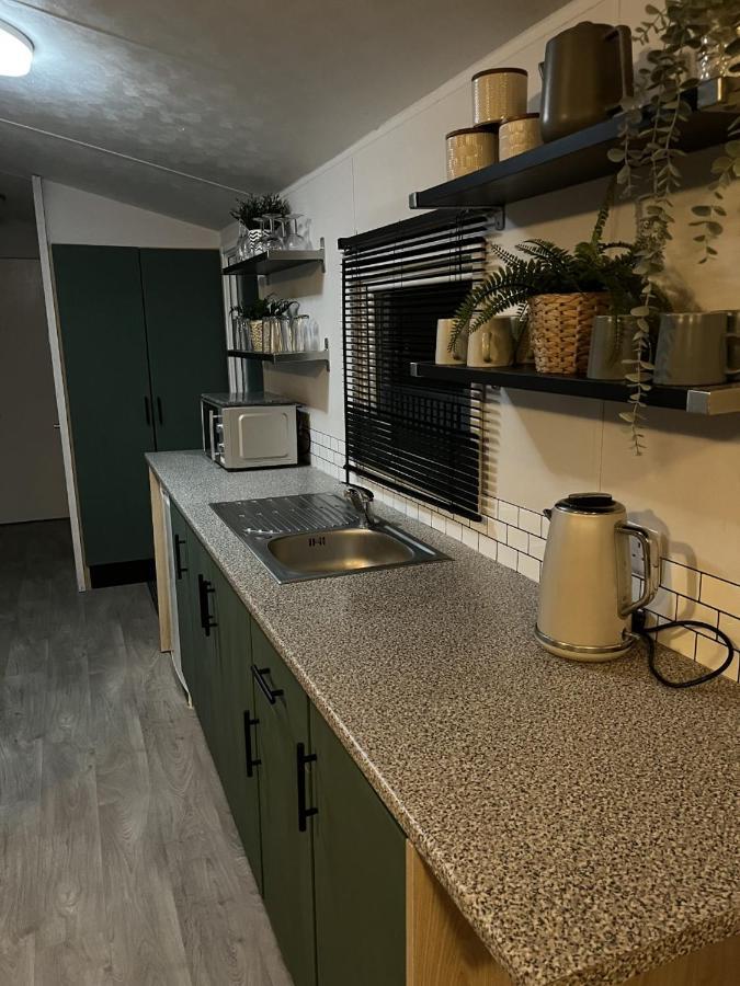 Beautiful 3 Bedroom Caravan With Hot Tub - Tattershall Lakes Buitenkant foto