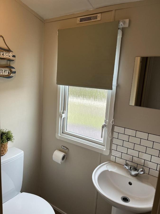 Beautiful 3 Bedroom Caravan With Hot Tub - Tattershall Lakes Buitenkant foto