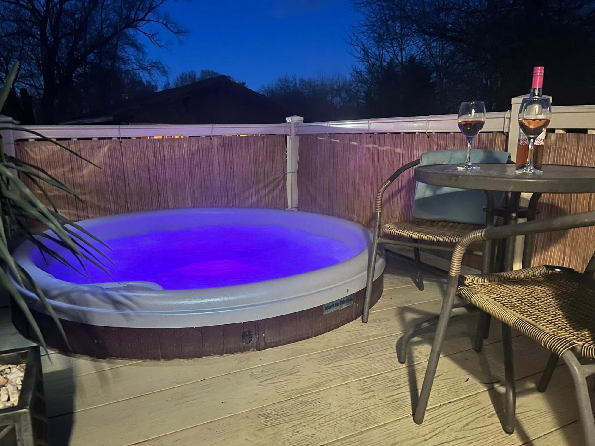 Beautiful 3 Bedroom Caravan With Hot Tub - Tattershall Lakes Buitenkant foto